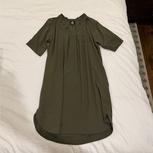 Bobeau Sage Green V-Neck Blouse